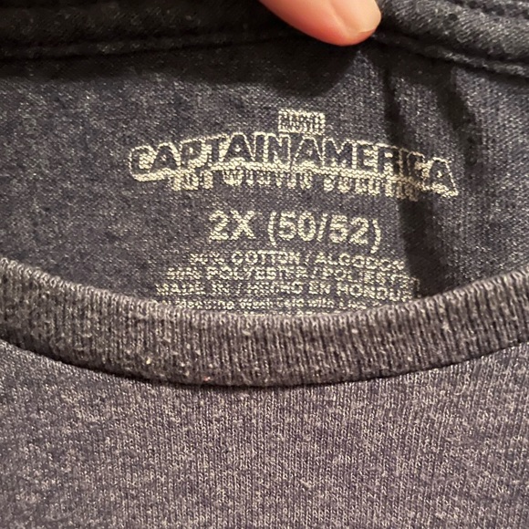 Captain America Shirt (BIN K) - Picture 2 of 2